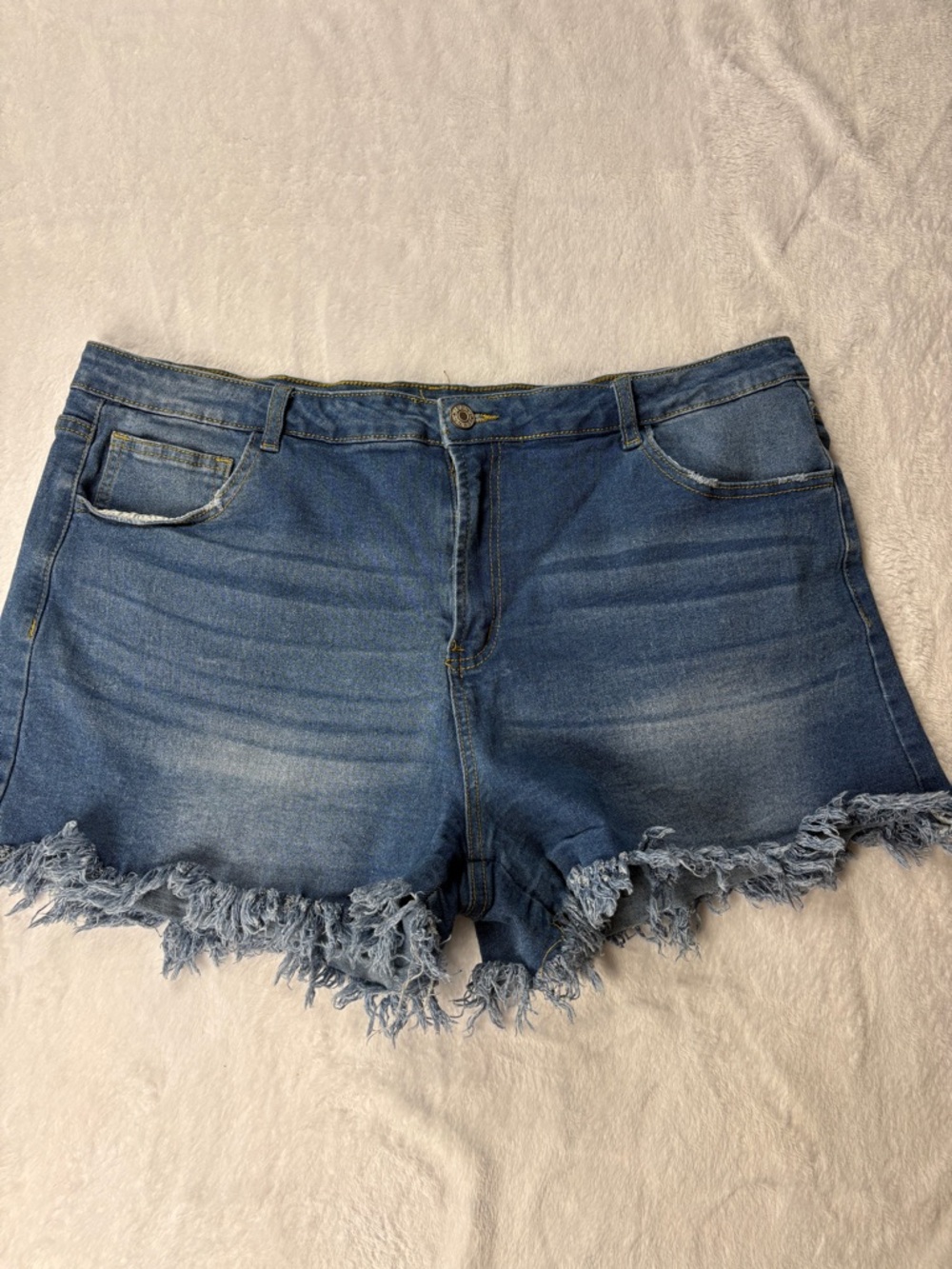 Women’s Denim Shorts Frayed Hem Distressed Blue Jean Shorts Size 2XL Stretch
